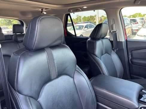 Certified 2025 Honda Pilot Touring image 25