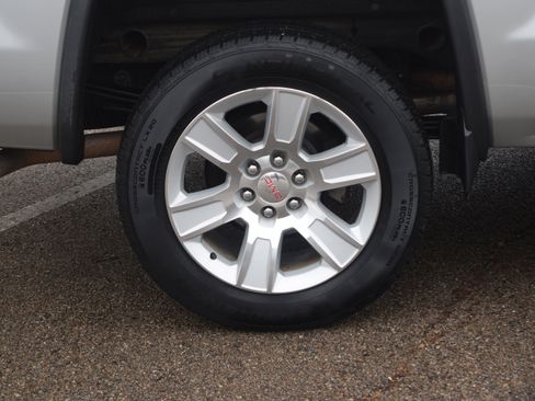 Used 2018 GMC Sierra 1500 SLE w/ SLE Value Package image 26