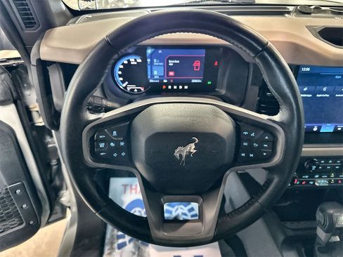 Used 2024 Ford Bronco Wildtrak image 17