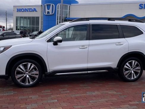 Used 2022 Subaru Ascent Limited image 6