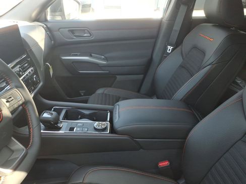 New 2026 Nissan Pathfinder Rock Creek AWD/4WD image 12