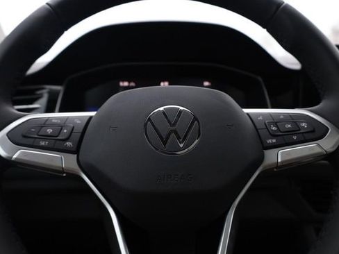 New 2026 Volkswagen Jetta SE image 10