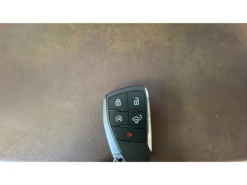 Used 2025 Chevrolet Silverado 1500 LT AWD/4WD image 19
