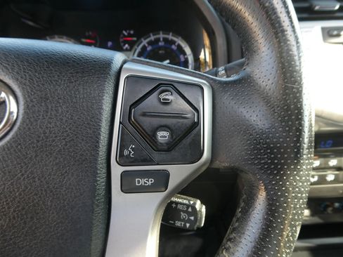 Used 2014 Toyota 4Runner Limited image 21