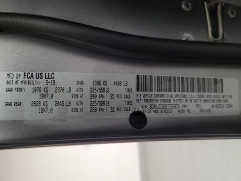 Used 2019 Jeep Compass Limited image 33