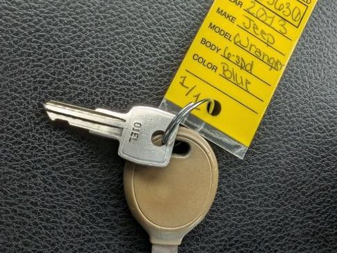 Used 2013 Jeep Wrangler Sport AWD/4WD image 13