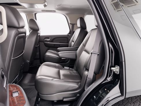Used 2013 GMC Yukon Denali AWD/4WD image 25