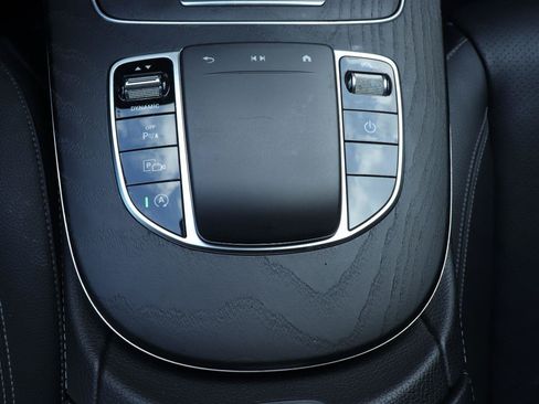 Used 2022 Mercedes-Benz E 450 4MATIC Sedan image 33
