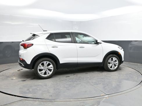 Used 2025 Buick Encore GX Preferred AWD/4WD image 10