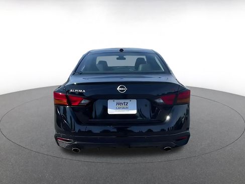Used 2025 Nissan Altima 2.5 SR image 12