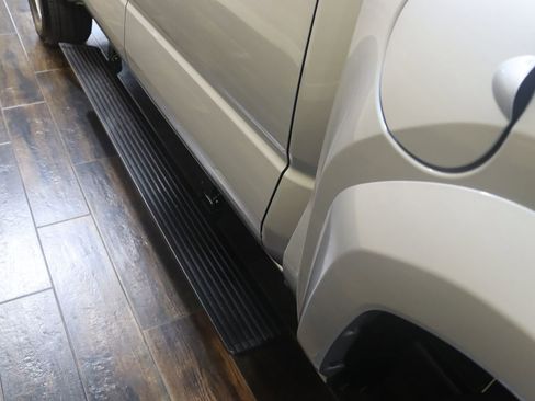 Used 2024 Toyota Tacoma Limited w/ Limited Package (LT) image 69