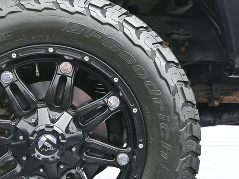 Used 2017 Ford F350 XLT w/ XLT Premium Package image 39