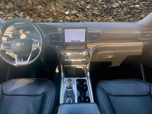 Used 2021 Ford Explorer Limited w/ Equipment Group 301A image 13