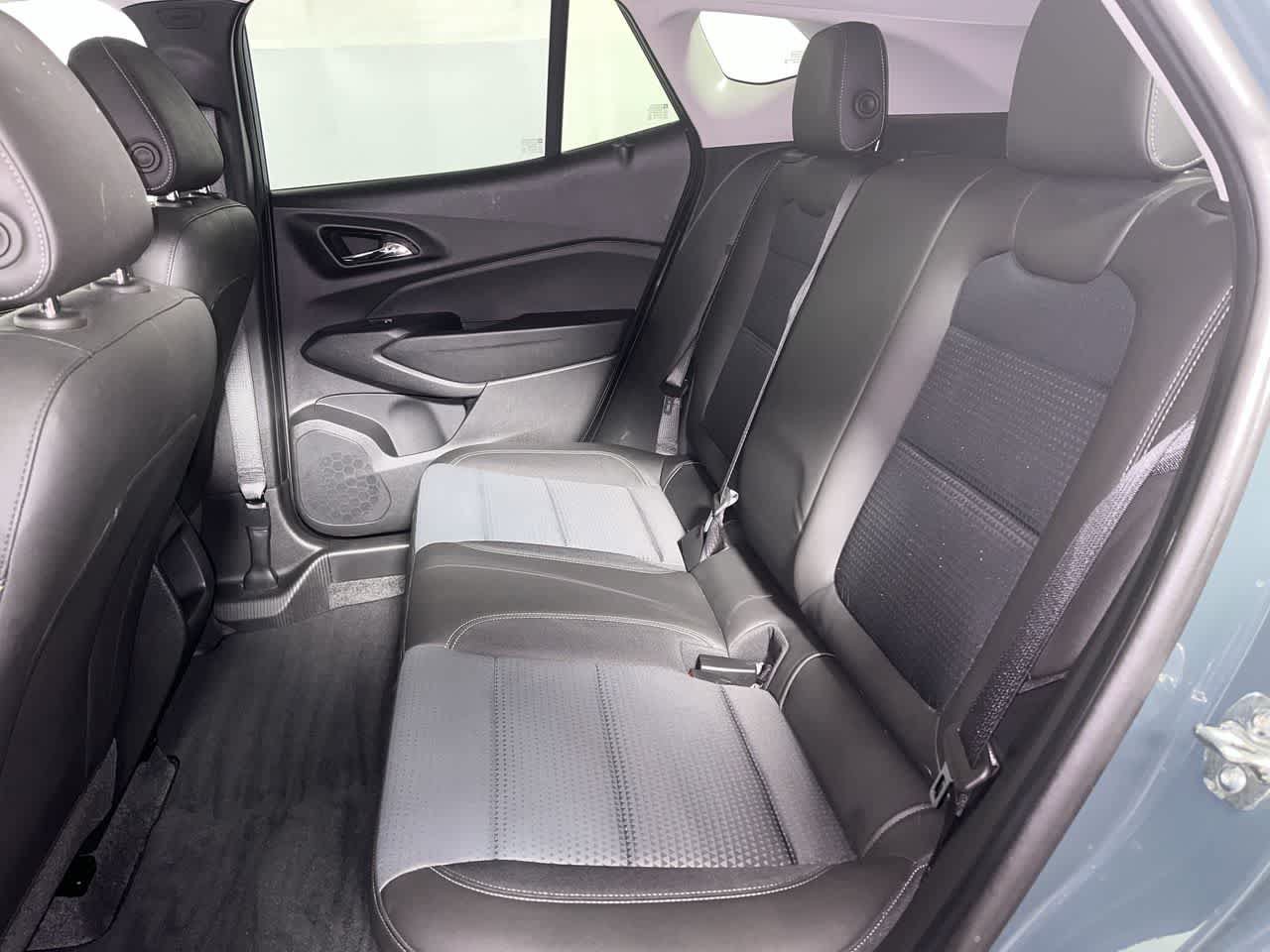 Used 2026 Chevrolet Trax LT FWD image 27