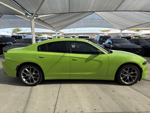 Used 2023 Dodge Charger SXT w/ Plus Group RWD image 7