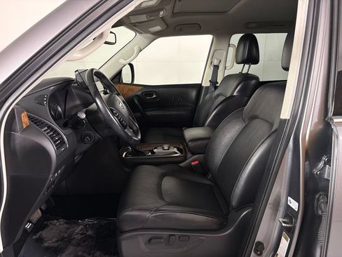 Used 2024 Nissan Armada SL w/ Captain's Chairs Package RWD image 17
