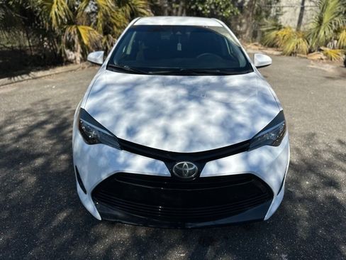 Used 2017 Toyota Corolla LE image 4