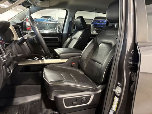 Used 2022 RAM 1500 Laramie AWD/4WD image 10