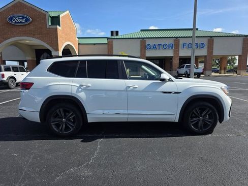 Used 2021 Volkswagen Atlas SE w/ Panoramic Sunroof Package FWD image 4
