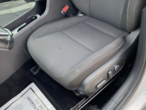 Used 2025 Hyundai Kona SEL FWD image 25