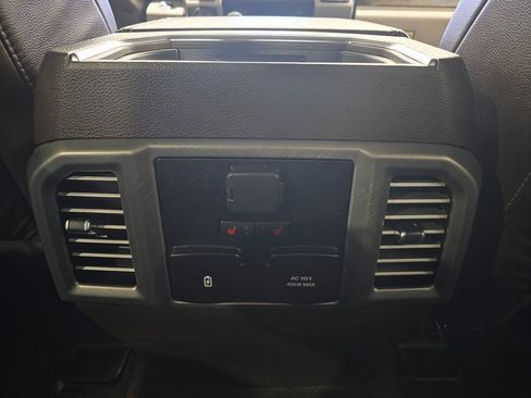 Used 2019 Ford F150 Limited image 41