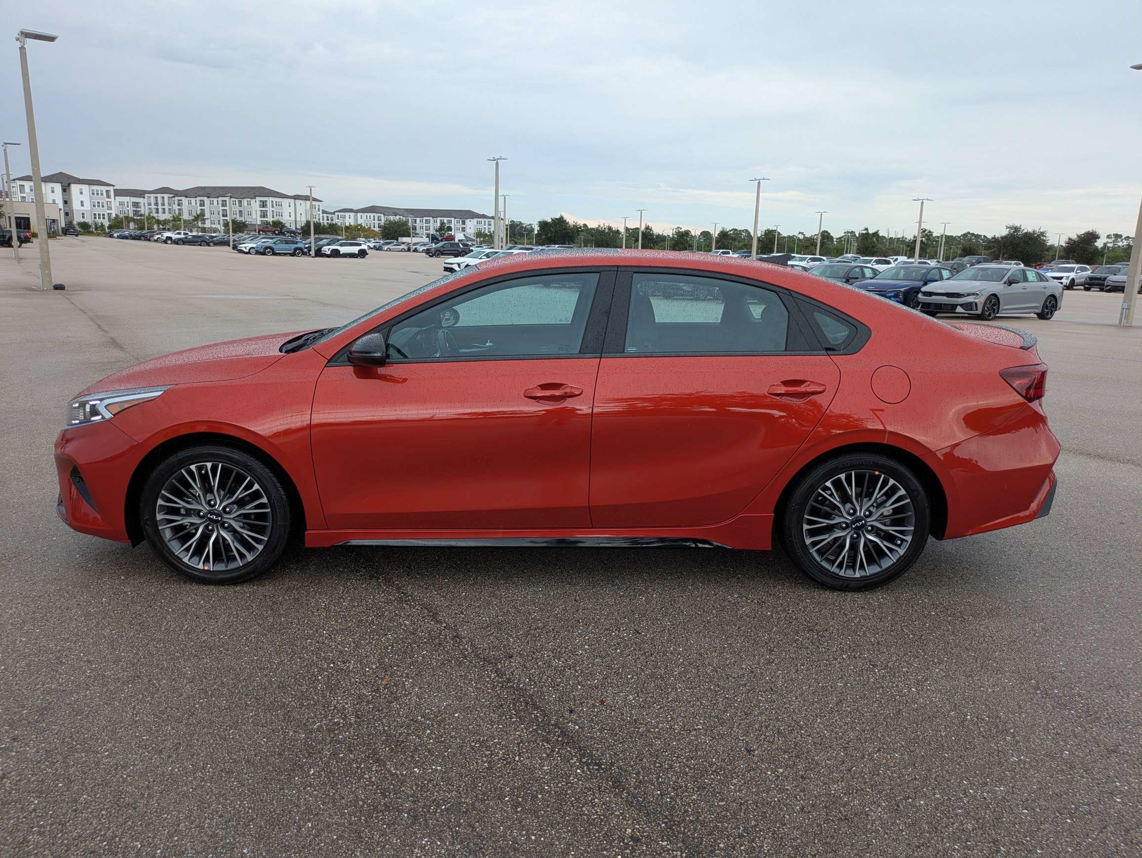 Used 2023 Kia Forte GT-Line w/ GT-Line Premium Package FWD image 7