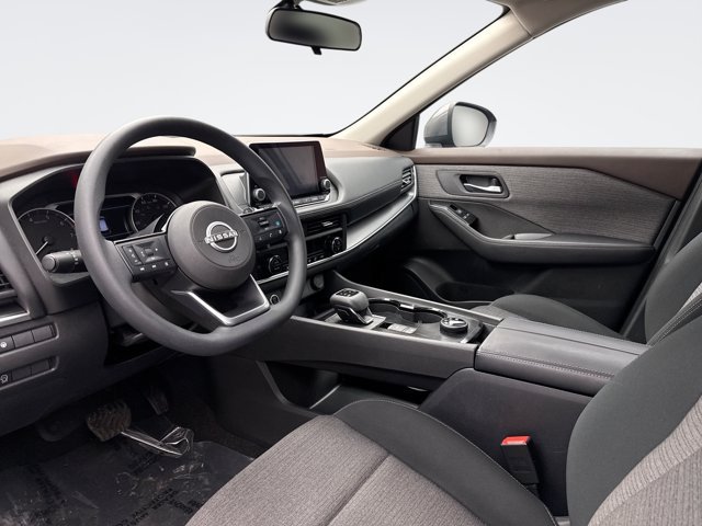 Used 2023 Nissan Rogue SV AWD/4WD image 10