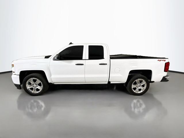 Used 2019 Chevrolet Silverado 1500 Custom w/ Custom Convenience Package AWD/4WD image 4