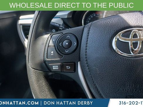 Used 2015 Toyota Corolla LE w/ Body Protection Package #1 FWD image 10