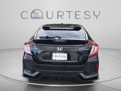 Used 2018 Honda Civic Sport image 6
