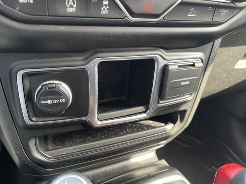 Used 2023 Jeep Wrangler Unlimited Sport AWD/4WD image 27