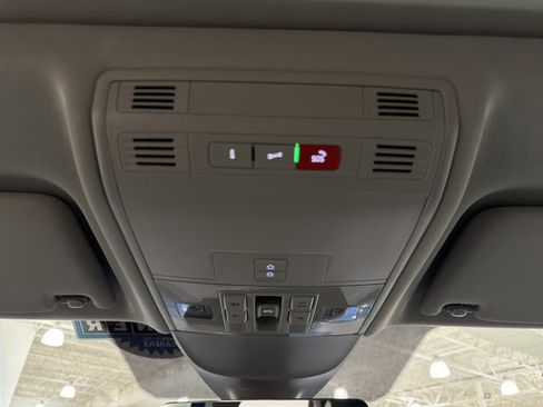 Certified 2024 Volkswagen Taos SEL image 34