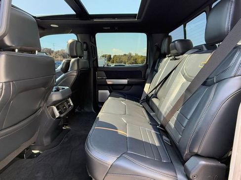 Used 2024 Ford F350 Platinum image 19