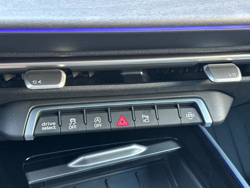 Used 2026 Audi Q3 quattro 2.0T image 21