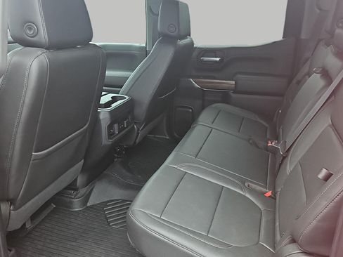 Used 2021 Chevrolet Silverado 1500 LT Trail Boss w/ LT Trail Boss Premium Package AWD/4WD image 15