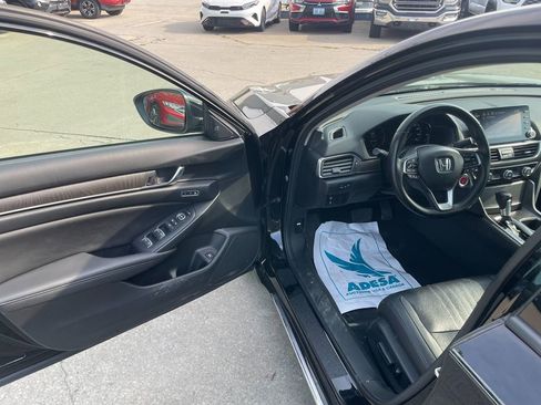 Used 2019 Honda Accord EX-L image 10