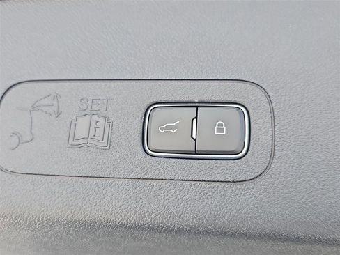 New 2025 Lincoln Aviator 2WD w/ Equipment Group 101A image 31