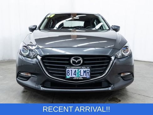 Used 2017 MAZDA MAZDA3 Touring image 2