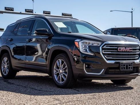 Used 2023 GMC Terrain SLT AWD/4WD image 4