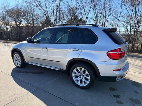 Used 2011 BMW X5 xDrive35i image 3