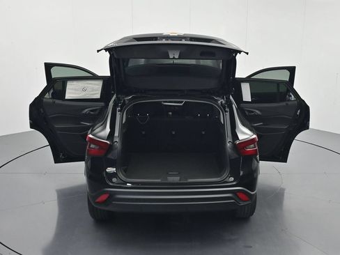 New 2026 Chevrolet Trax LS w/ LS Convenience Package FWD image 45