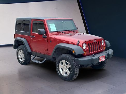 Used 2011 Jeep Wrangler Rubicon w/ PWR Convenience Group AWD/4WD image 7