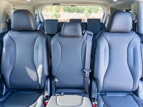 New 2026 Kia Carnival SX Prestige FWD image 14