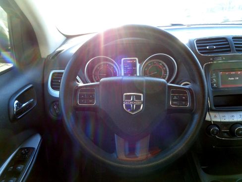 Used 2016 Dodge Journey SXT image 21