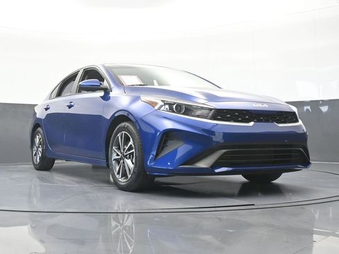 Used 2023 Kia Forte LXS FWD image 55