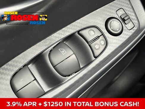 New 2025 Nissan Sentra S image 18