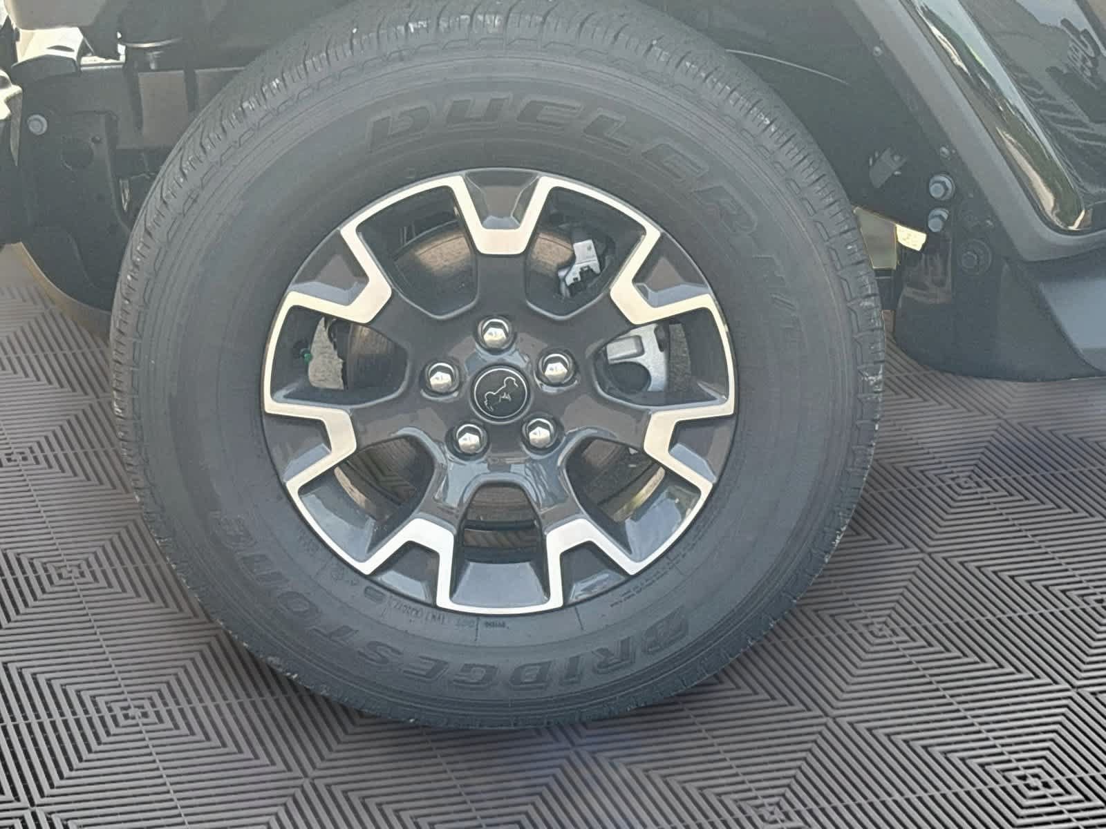 New 2026 Jeep Wrangler Unlimited Sahara AWD/4WD image 32