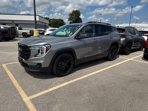 Used 2023 GMC Terrain SLT w/ Tech Package AWD/4WD image 1