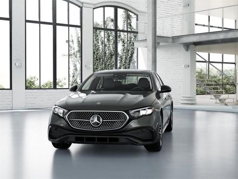 New 2026 Mercedes-Benz E 450 4MATIC Sedan image 14