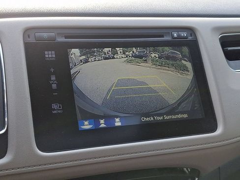 Used 2018 Honda HR-V EX image 19